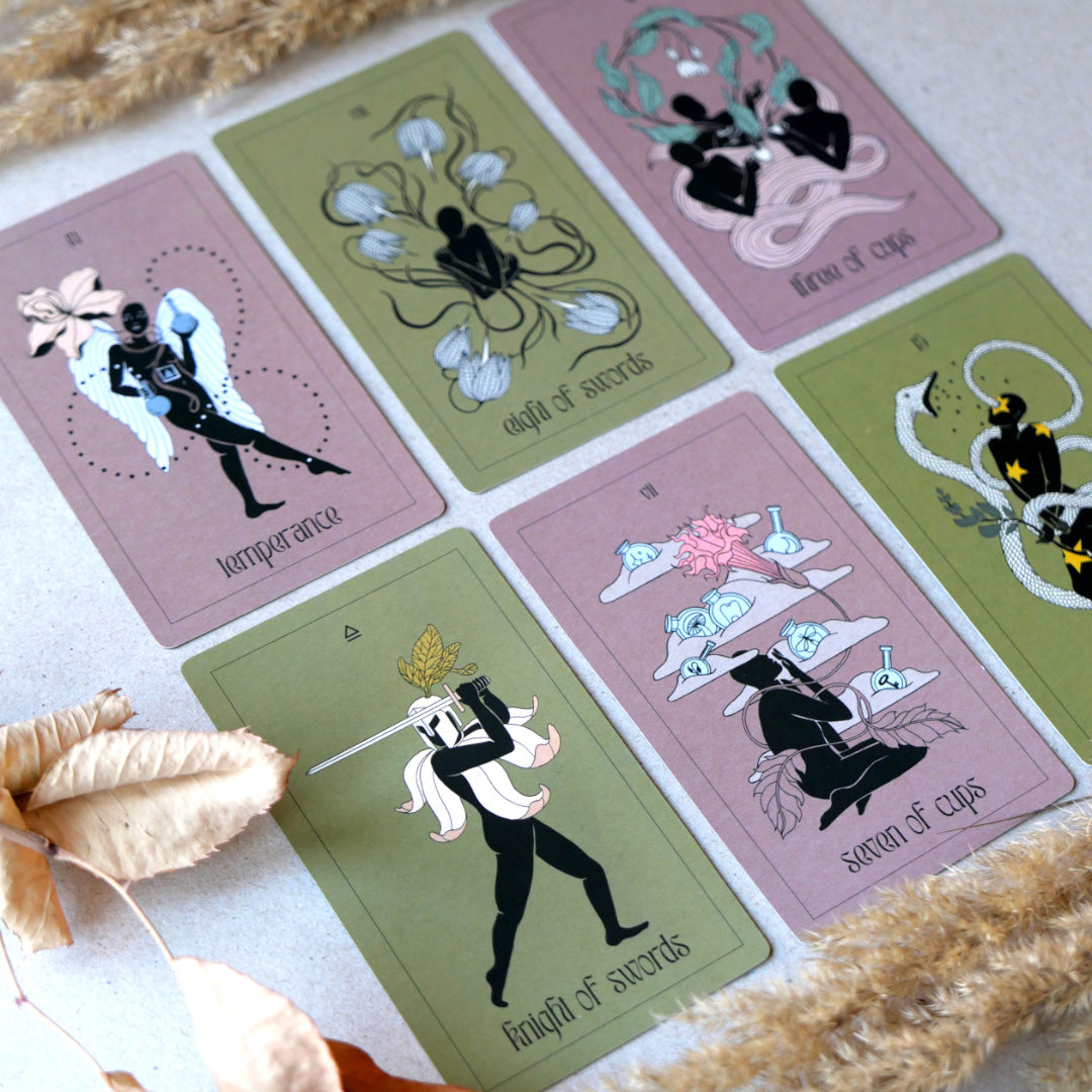 Rosa Obscura Tarot Deck