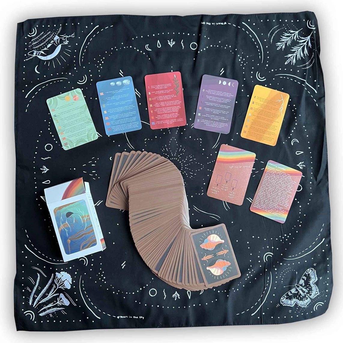Gentle Tarot Reading Cloth - Black