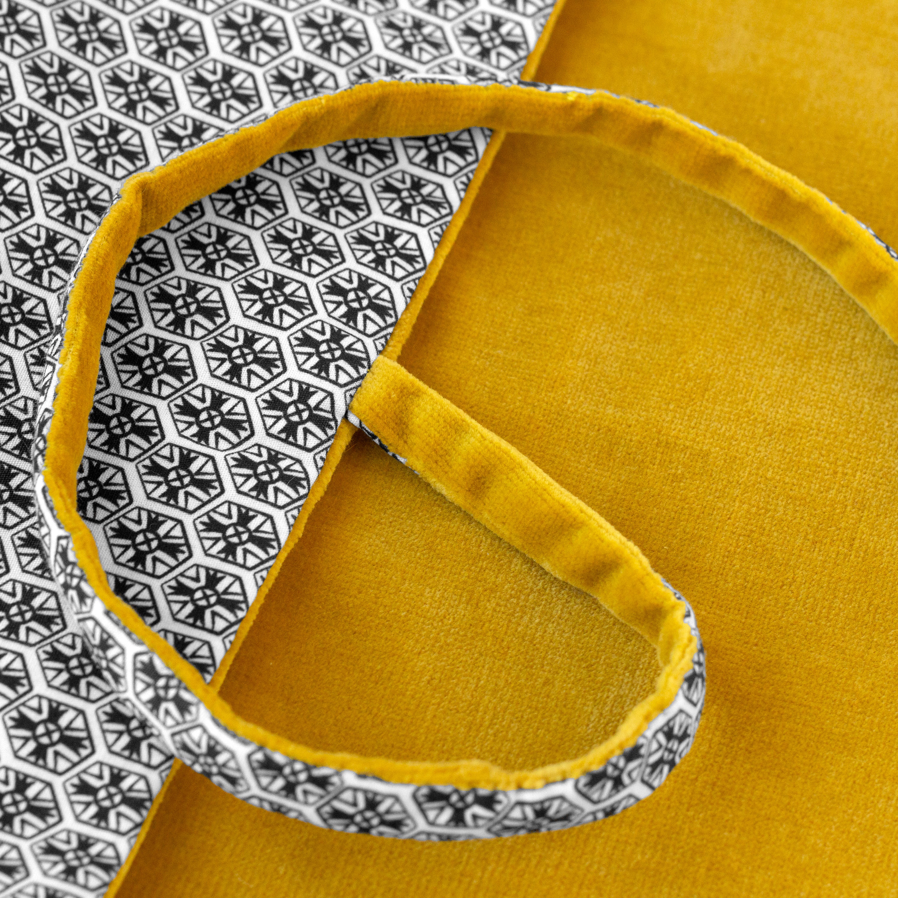 Velvet Wrap and Reading Cloth